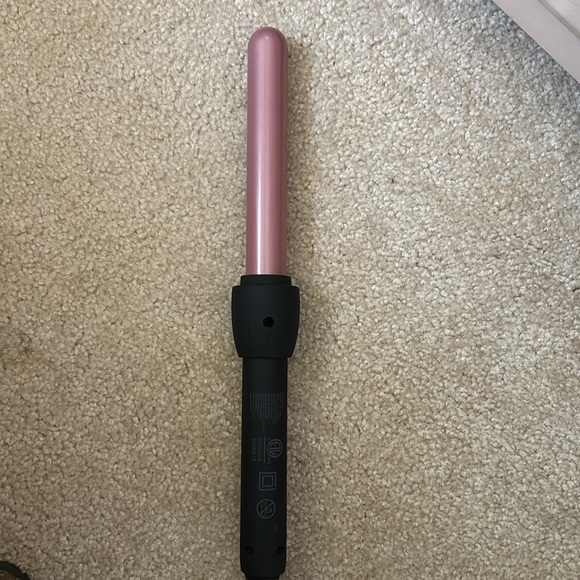 FOXYBAE ROSE GOLD 25mm CURLING WAND - Picture 4 of 6
